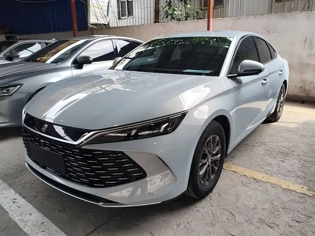 BYD Qin L 2026 DM-i 128KM Progressive фото 2
