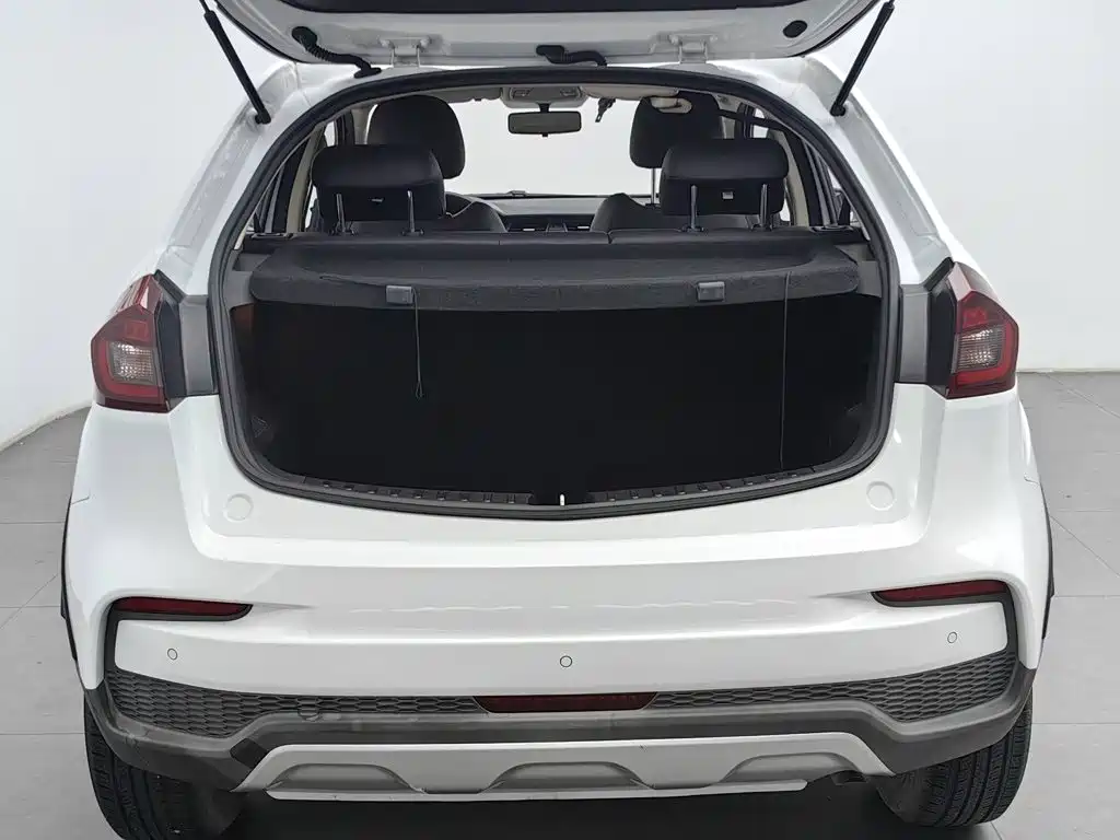 Photo 16 - Geely Vision X3