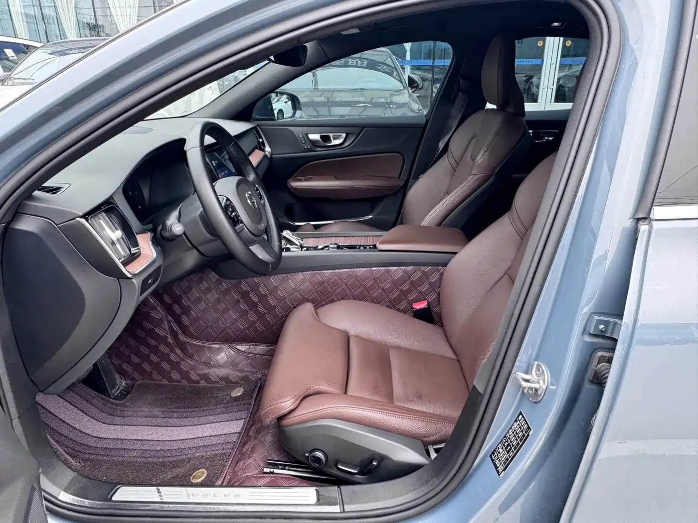 VOLVO S60
