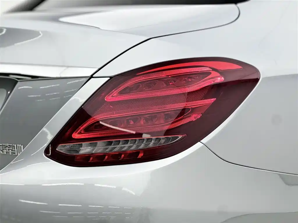 Mercedes-Benz C-Class 2018 C 200 L Sport Edition фото 16