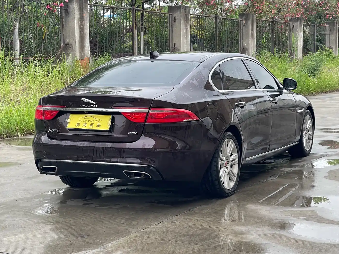 Jaguar XFL 2018 XFL 2.0T 250PS Luxury фото 9