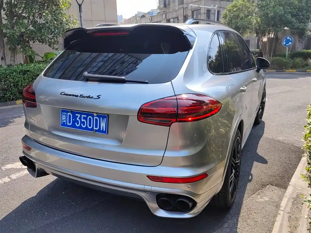 Porsche Cayenne 2013 Cayenne Turbo S 4.8T фото 13