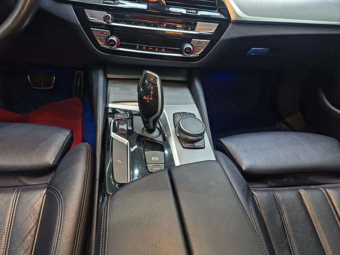 BMW 5 Series (Import) 2019 525i M Sport Package фото 8