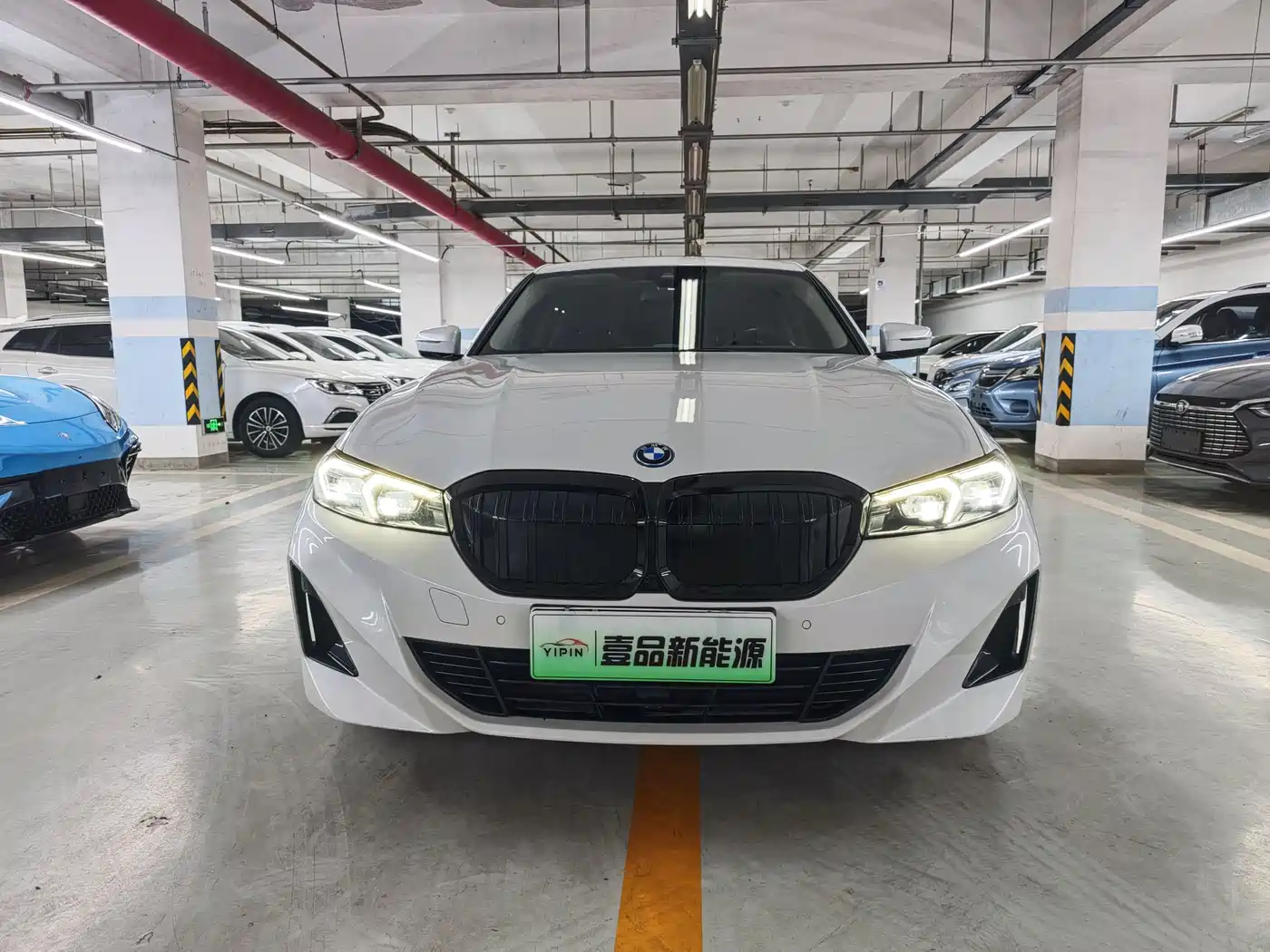 BMW i3 2022 eDrive 35 L фото 2