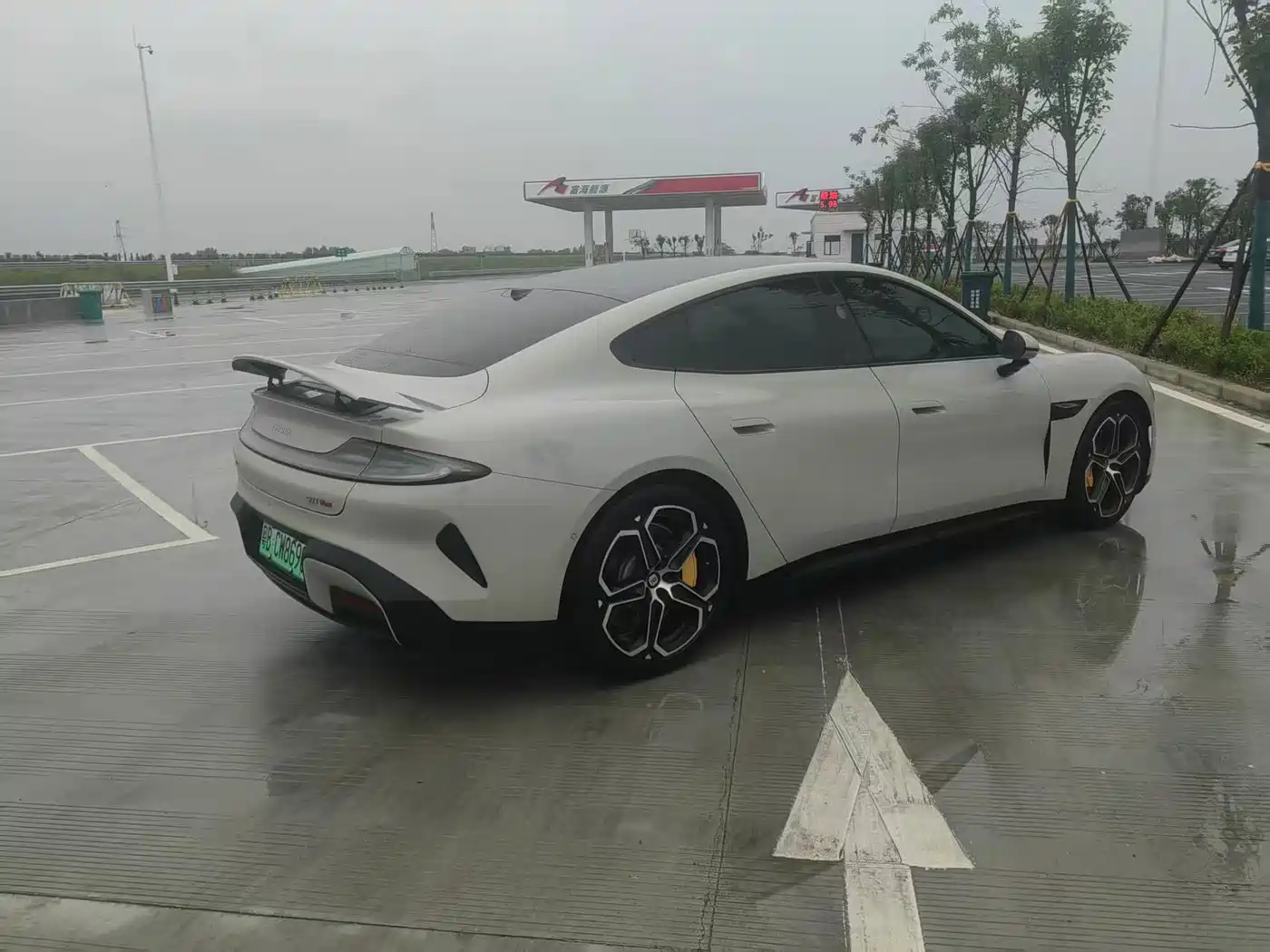 Xiaomi Auto Xiaomi SU7 2024 AWD Extended Range Advanced Smart Driving Max Edition фото 6