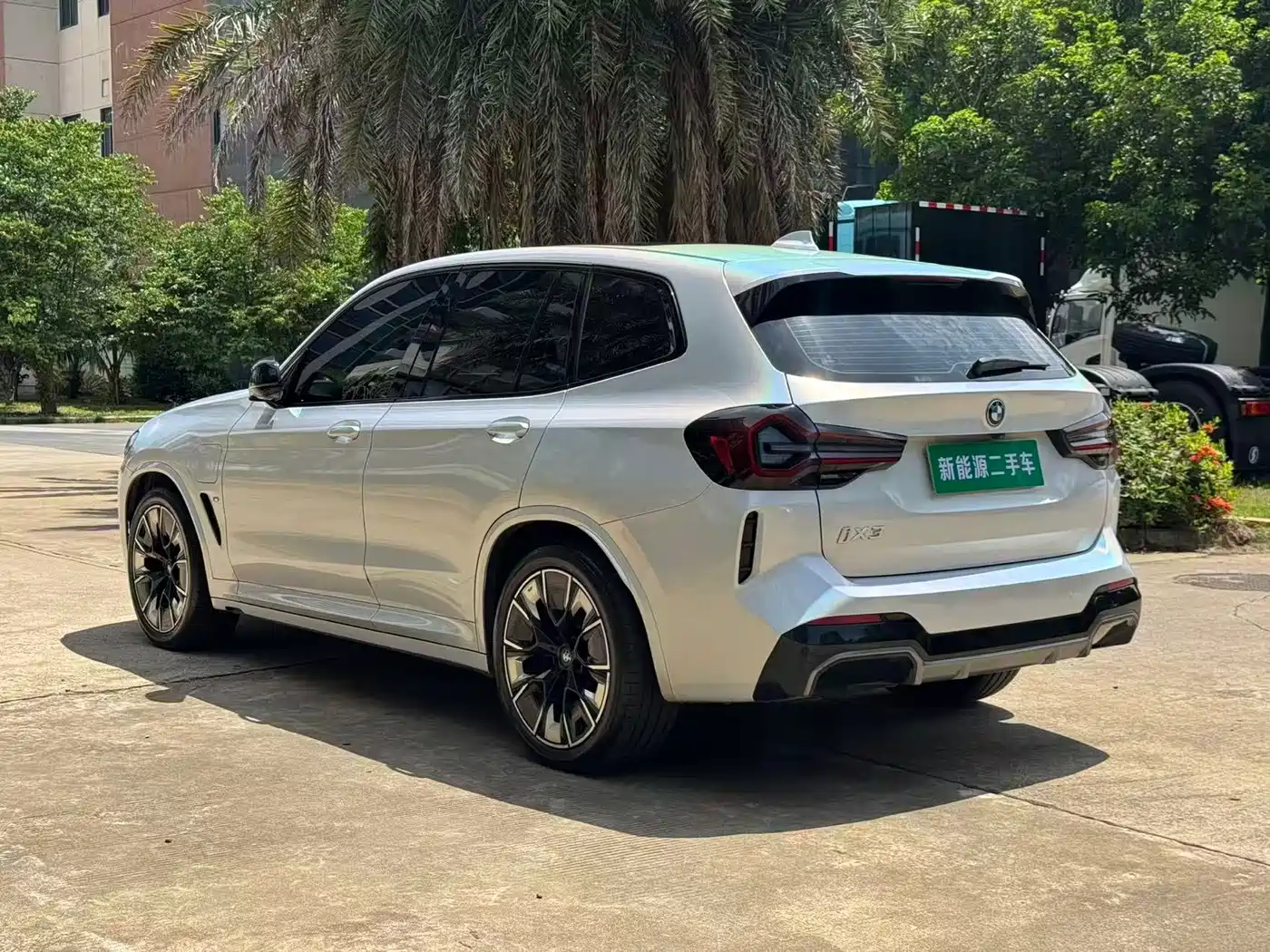 Фото 7 - BMW iX3