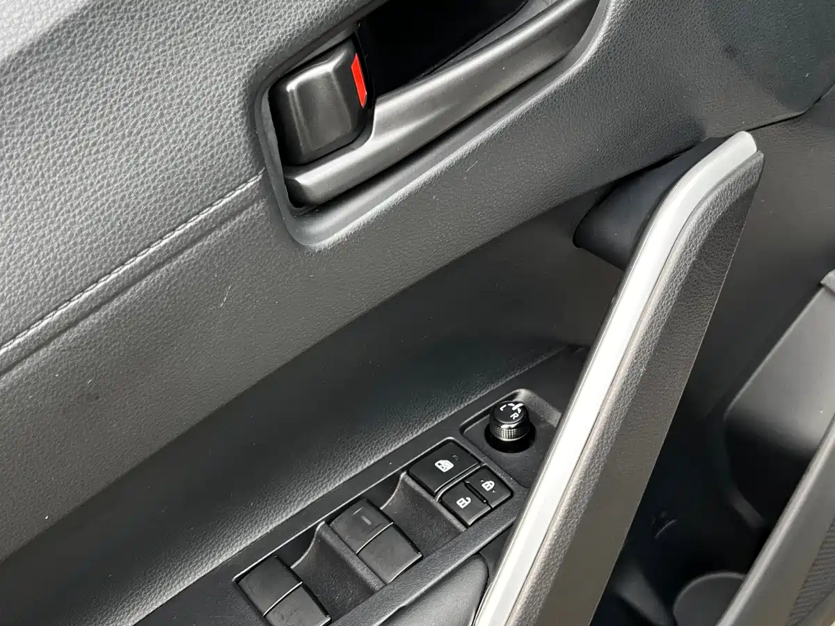 TOYOTA COROLLA SHARP AMPLIFIER
