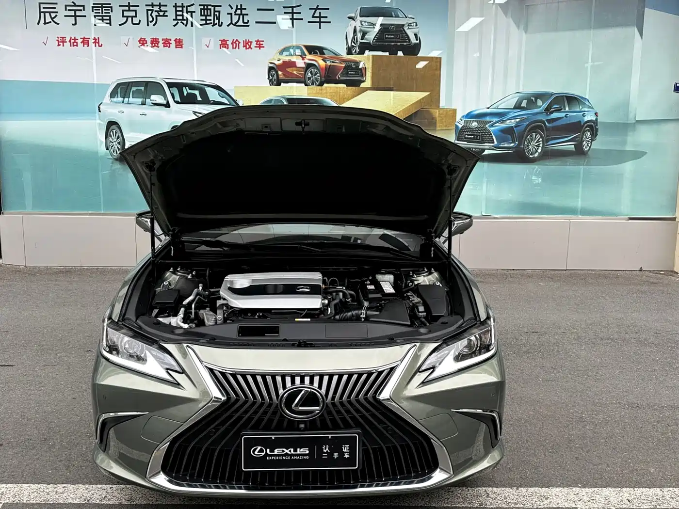 Lexus ES 2020 200 Luxury фото 4