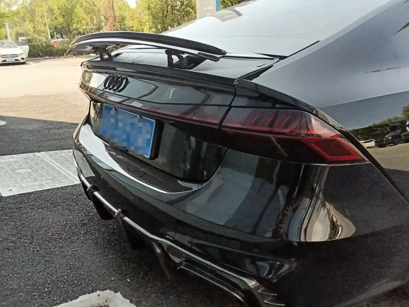 Photo 18 - Audi A7L