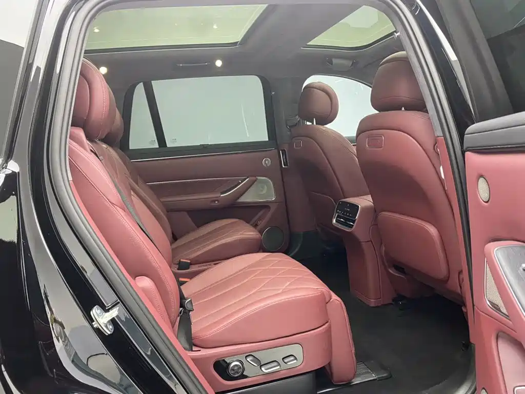 Aito AITO M8 2025 2025 Model Extended Range Max+ Edition 53.4kWh 6-Seater