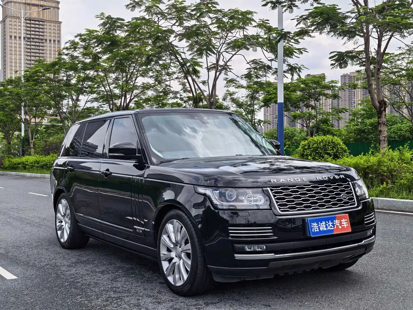 Фото 3 - Land Rover Range Rover