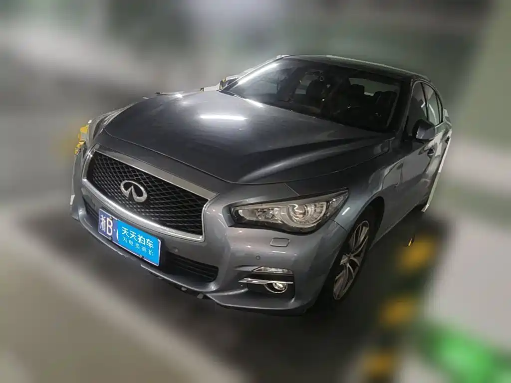 Infiniti Q50L