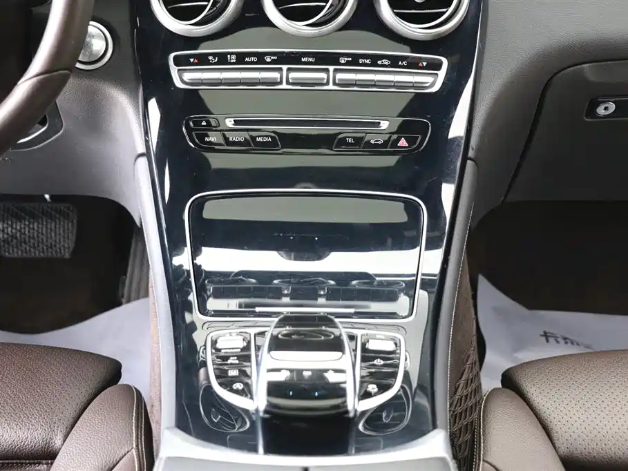 Mercedes-Benz GLC 2019 Model GLC 200 L 4MATIC фото 21