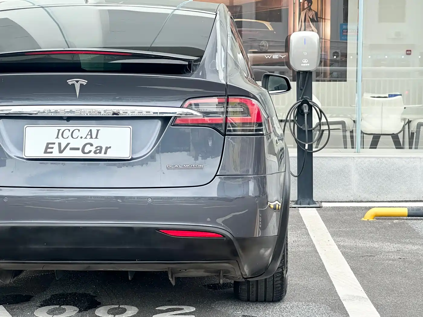 Фото 16 - Tesla Model X