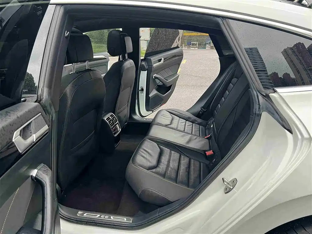 Volkswagen FAW-Volkswagen CC 2021 380TSI Eye-catching Edition фото 15