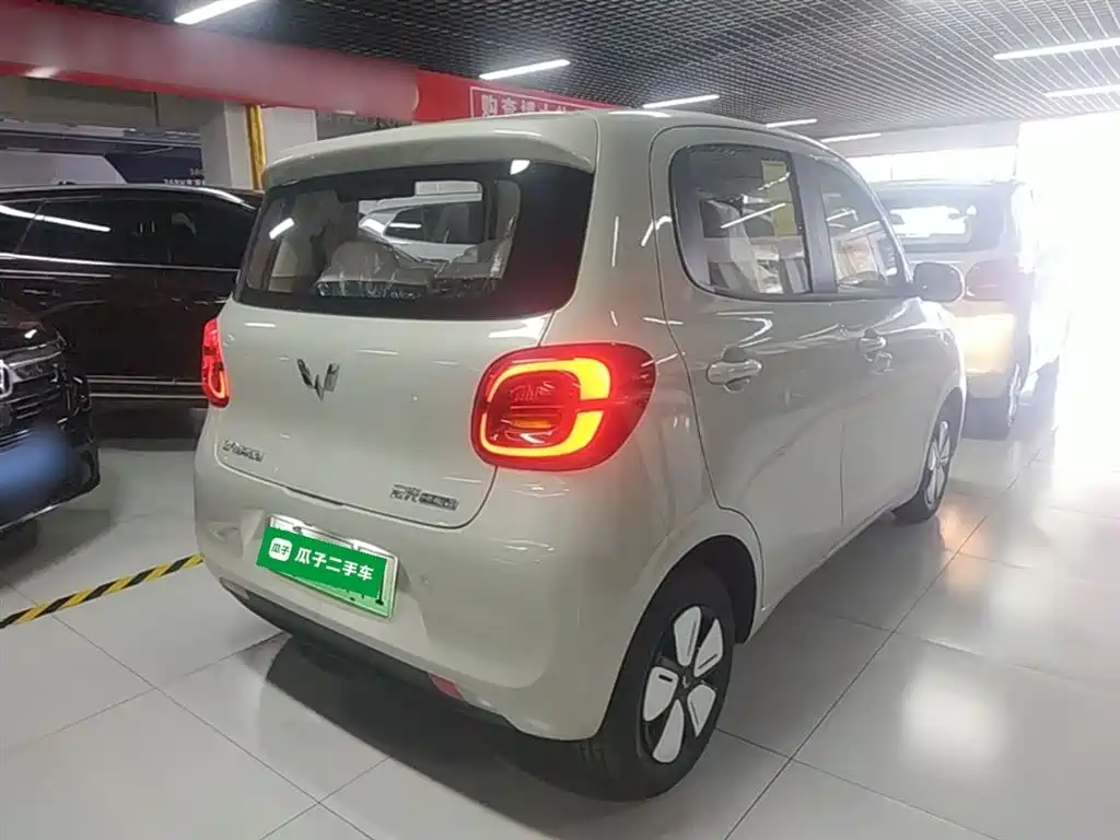 Wuling Motors Hongguang MINIEV 2026 2025 4-Door Advanced