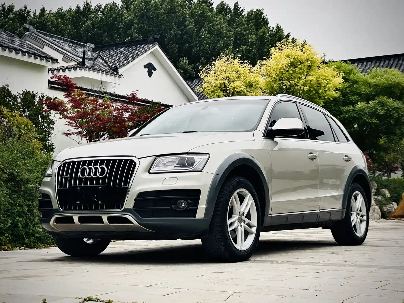 AUDI Q5