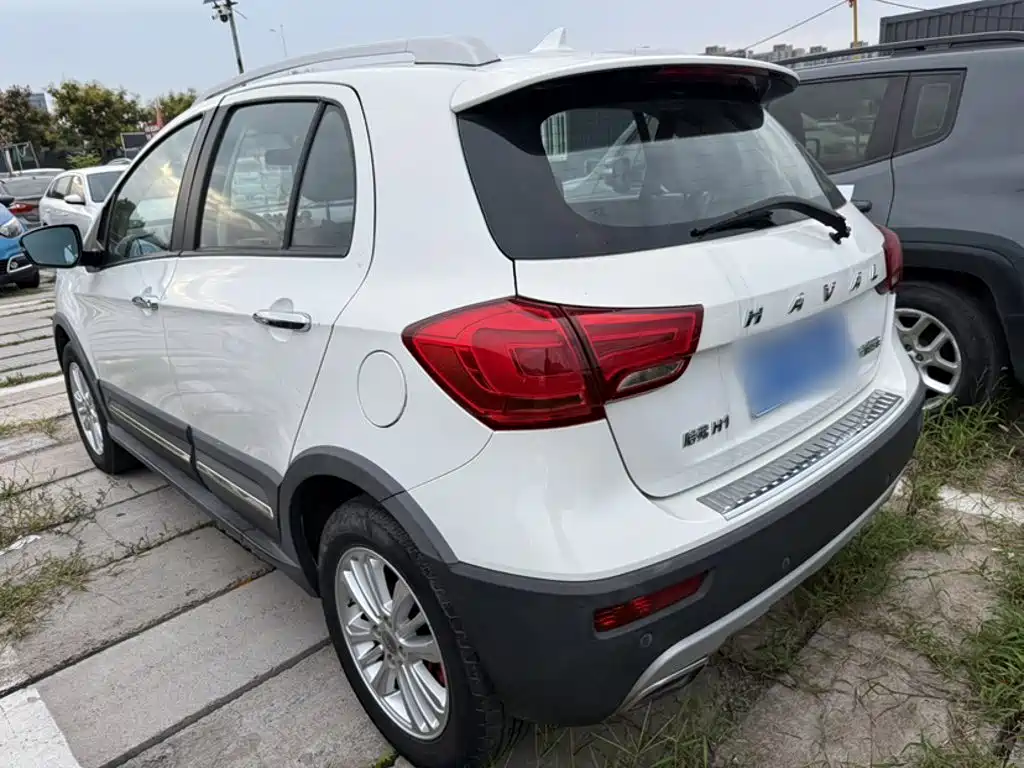 Photo 25 - Haval H1