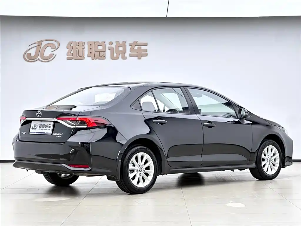 Toyota Corolla 2021 1.2T S-CVT Luxury Edition фото 5