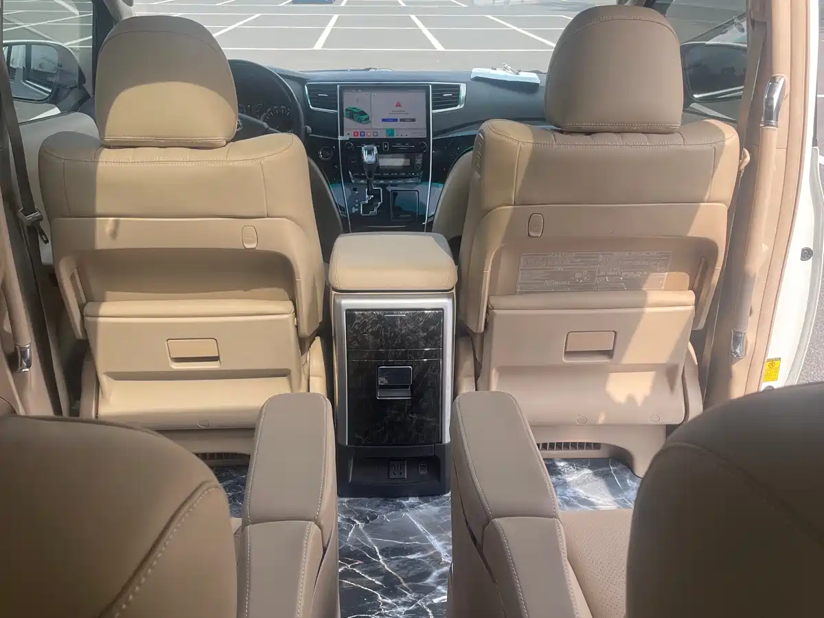 Toyota Alphard 2012 3.5L Luxury Edition фото 12