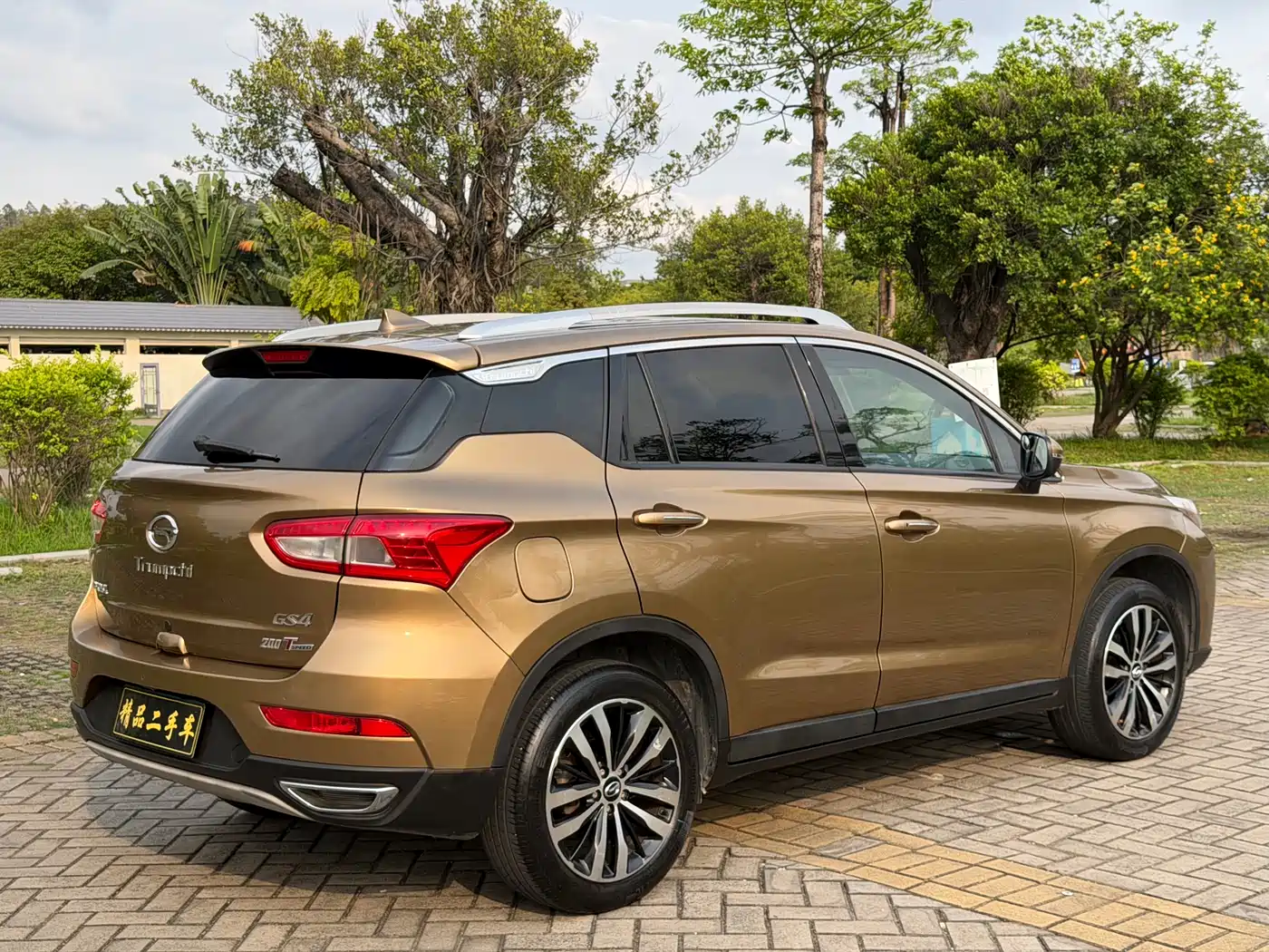 GAC Trumpchi Trumpchi GS4 2015 200T G-DCT Luxury Edition фото 4