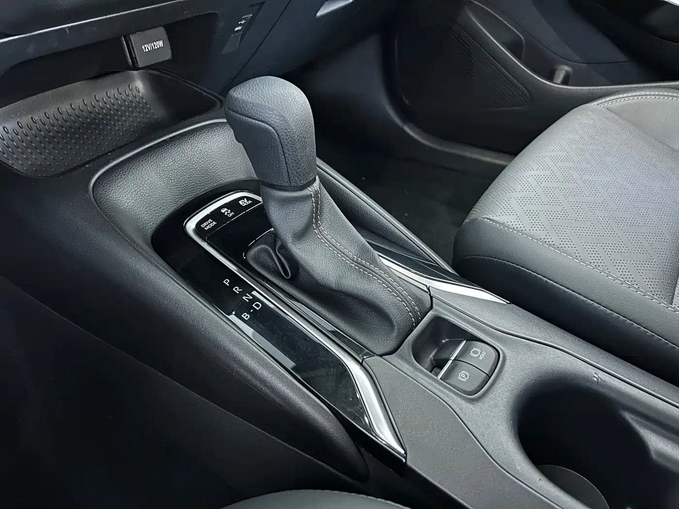Toyota Levin 2023 Smart Hybrid 1.8L Sport Edition фото 16