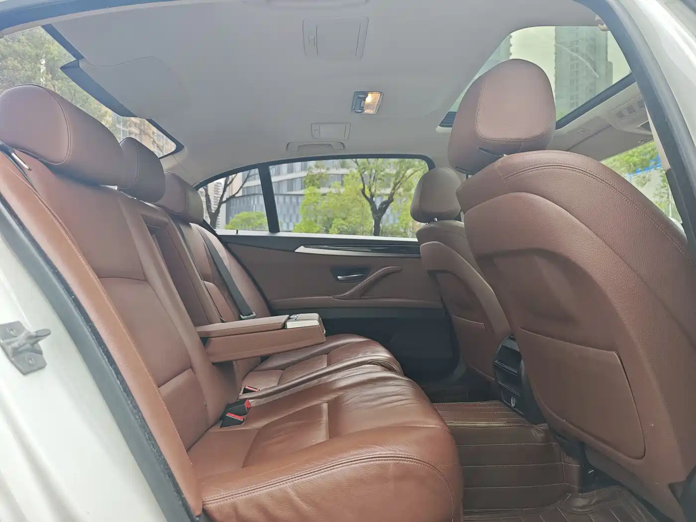 BMW 5 Series 2017 520Li Classic Edition фото 12
