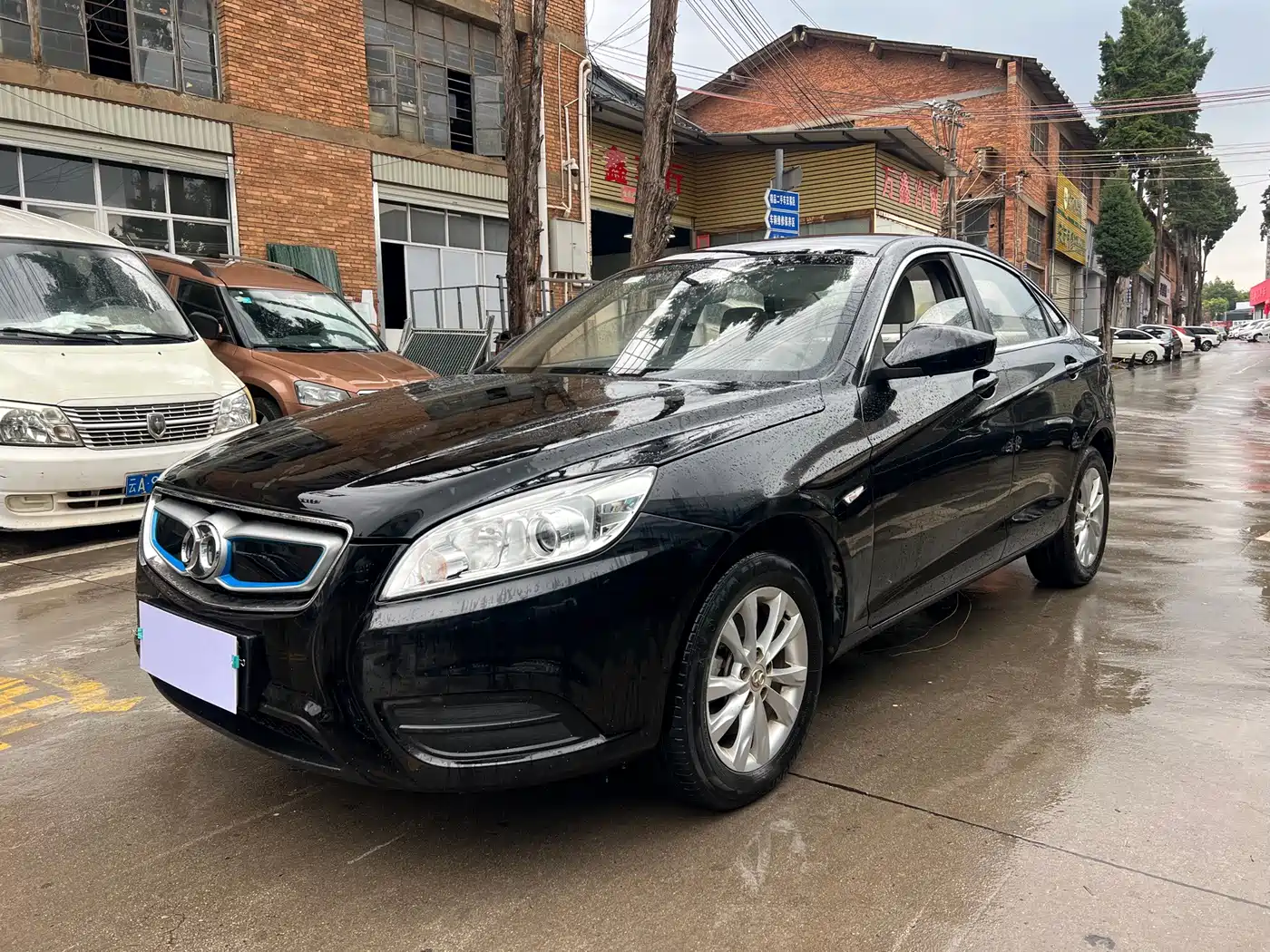 BAIC New Energy BAIC EU Series 2016 — пригон из Китая