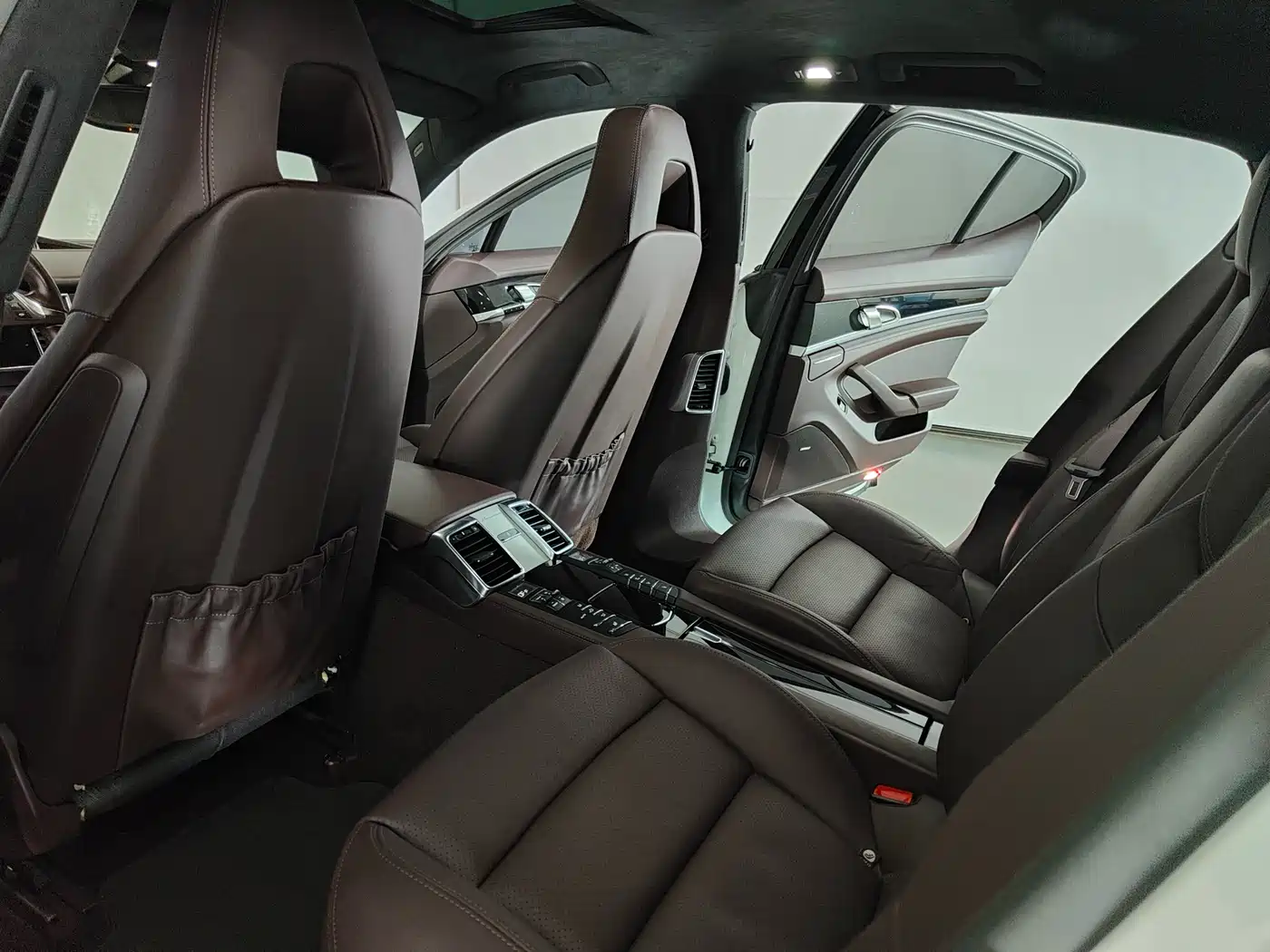 Porsche Panamera 2014 Panamera 3.0T фото 7