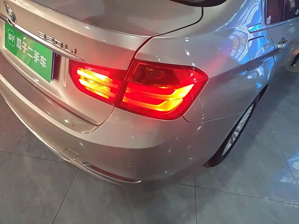 BMW 3 Series 2015 320Li Fashion фото 8