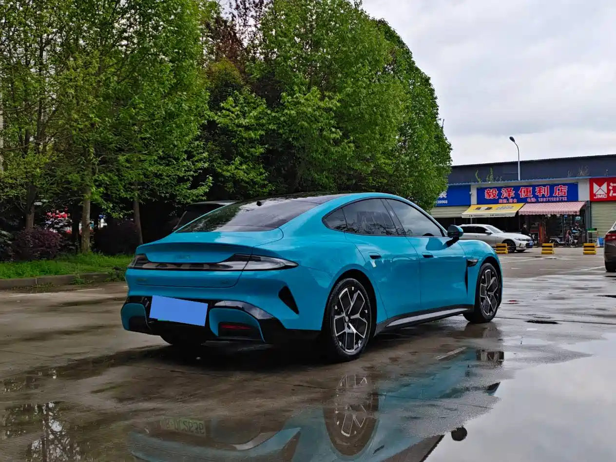 XIAOMI CAR XIAOMI SU7