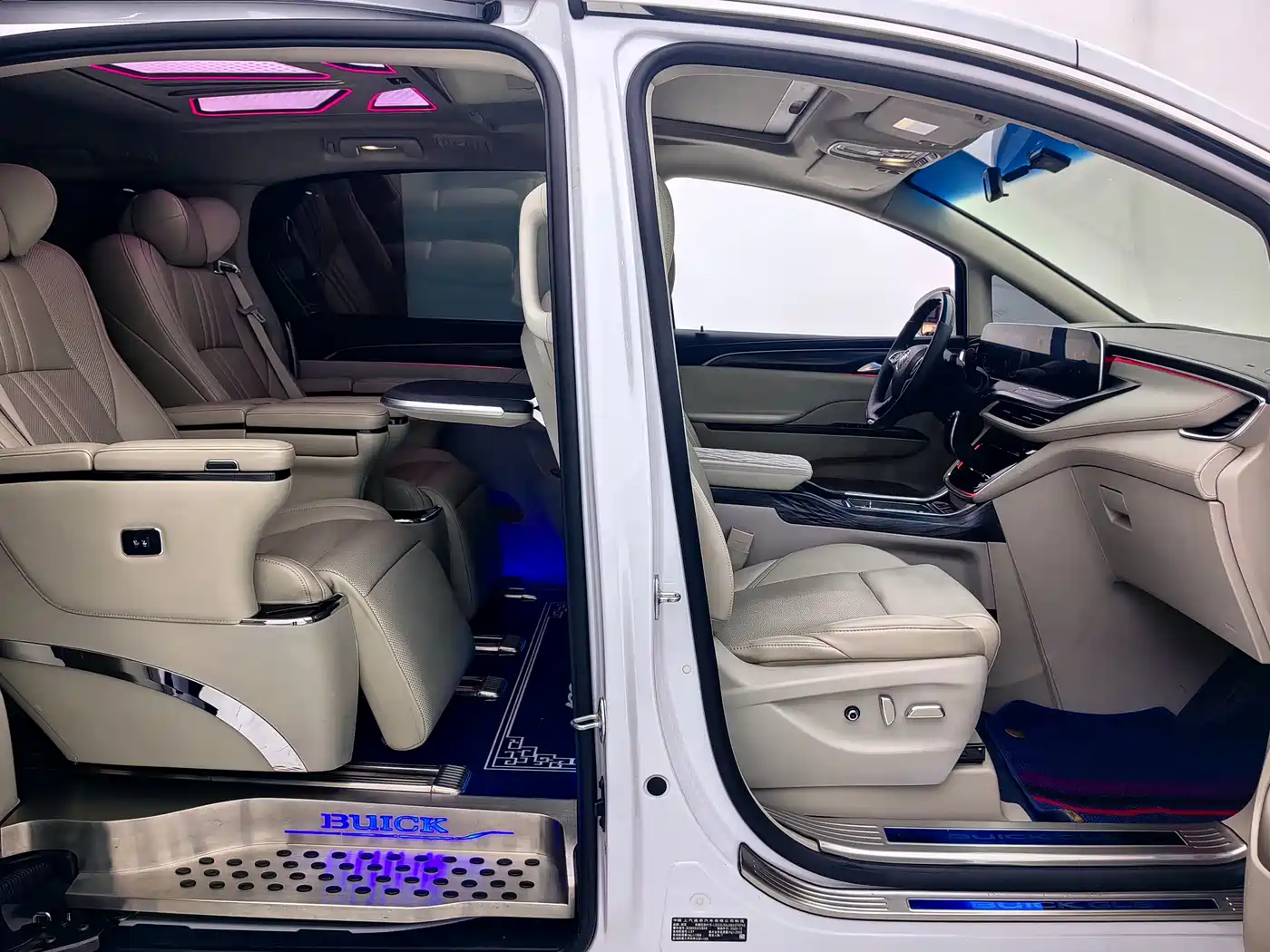 Buick GL8 2021 ES Landlord 653T Comfort фото 16