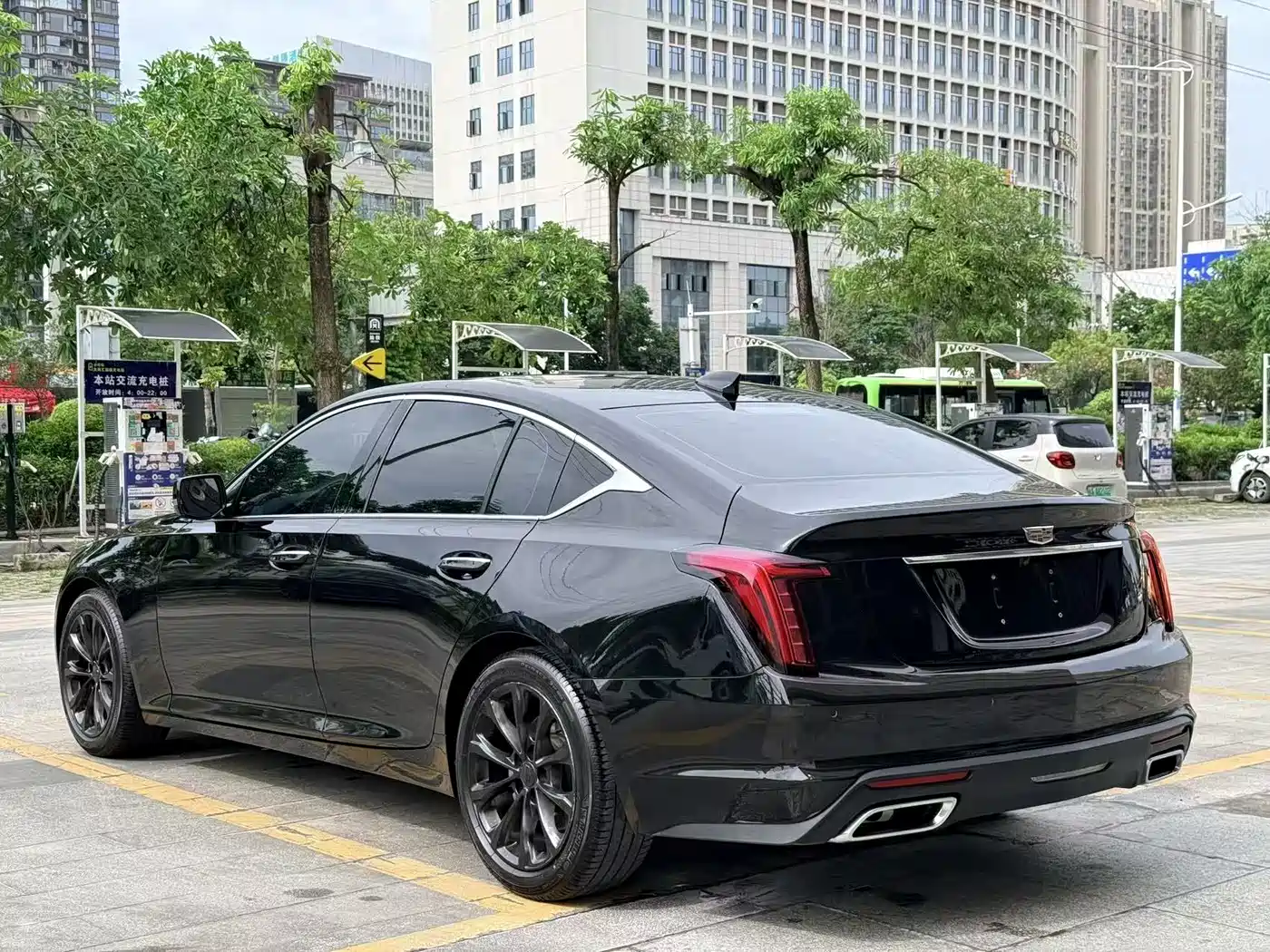 CADILLAC CT5