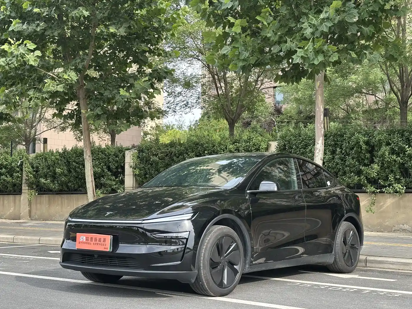 Tesla Model Y 2026 Rear-Wheel Drive