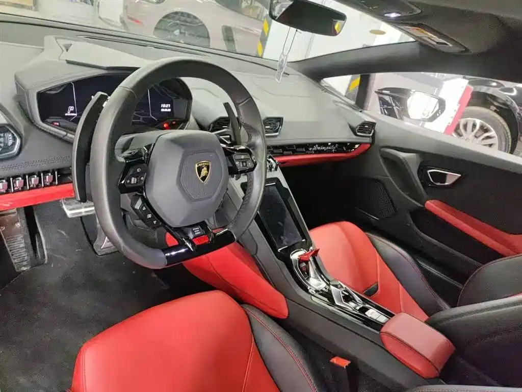 Lamborghini Huracán 2019 Huracán EVO фото 10