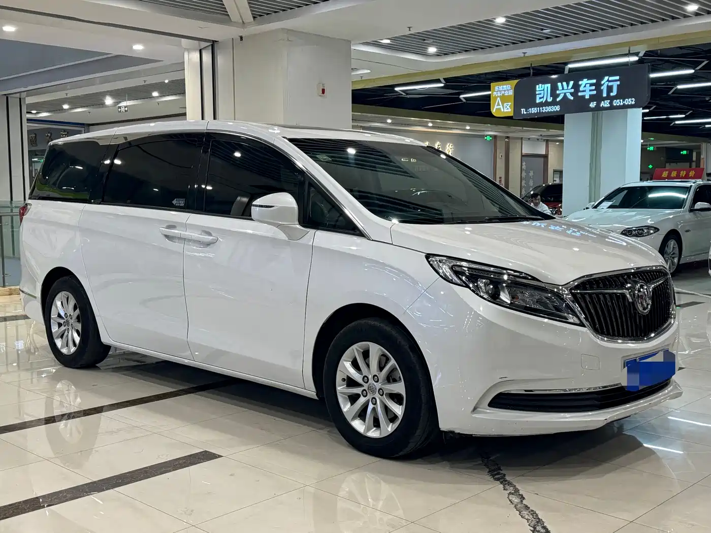 Buick GL8 2017 ES 28T Comfort Type China V фото 3