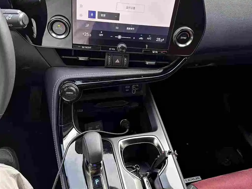Lexus NX 2025 2024 350h FWD Innovation Edition