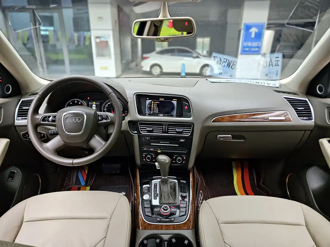 Audi Q5 2011 2.0TFSI Comfort фото 7