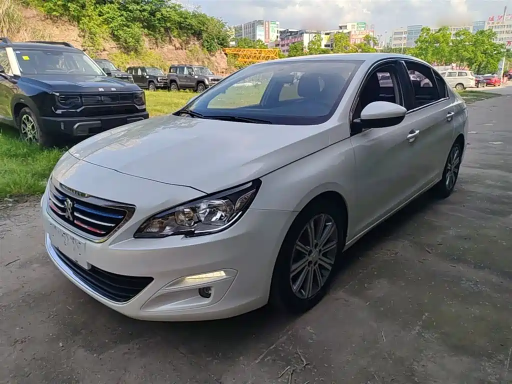 Peugeot 408 2014 1.8L Automatic Luxury Edition фото 2