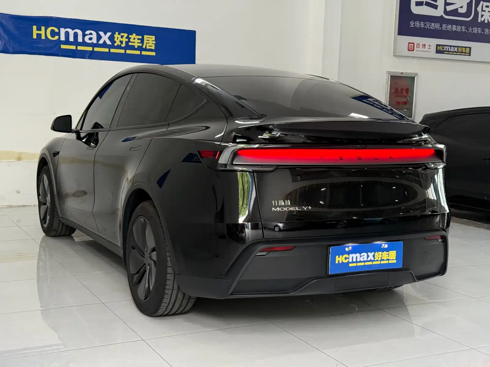 Фото 4 - Tesla Model Y