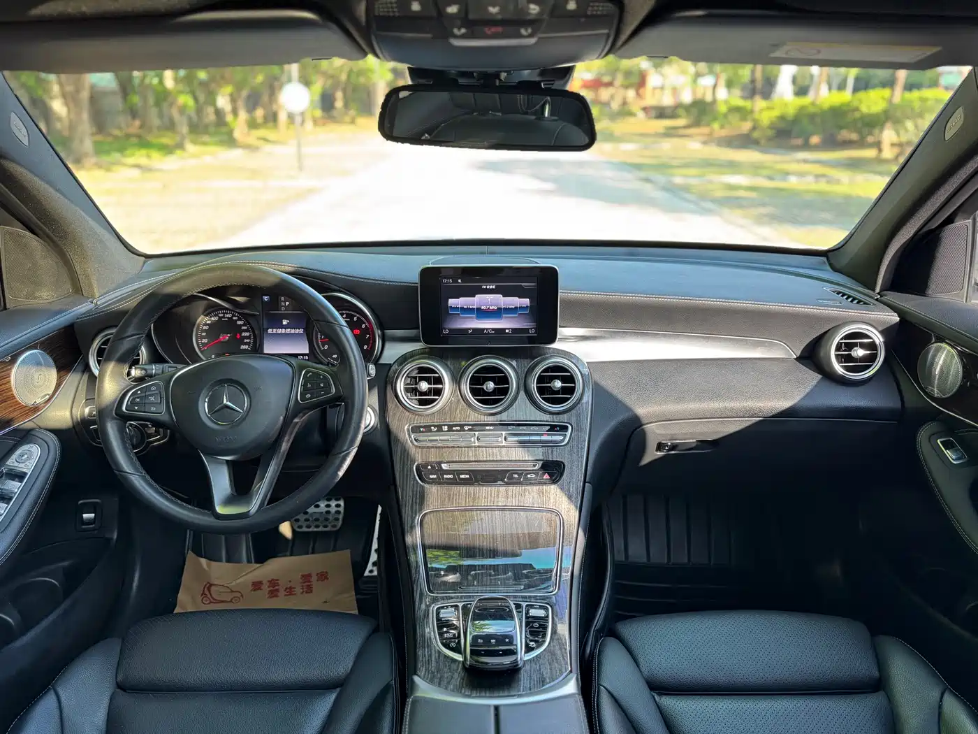 Mercedes-Benz GLC 2018 GLC 260 4MATIC Luxury фото 12