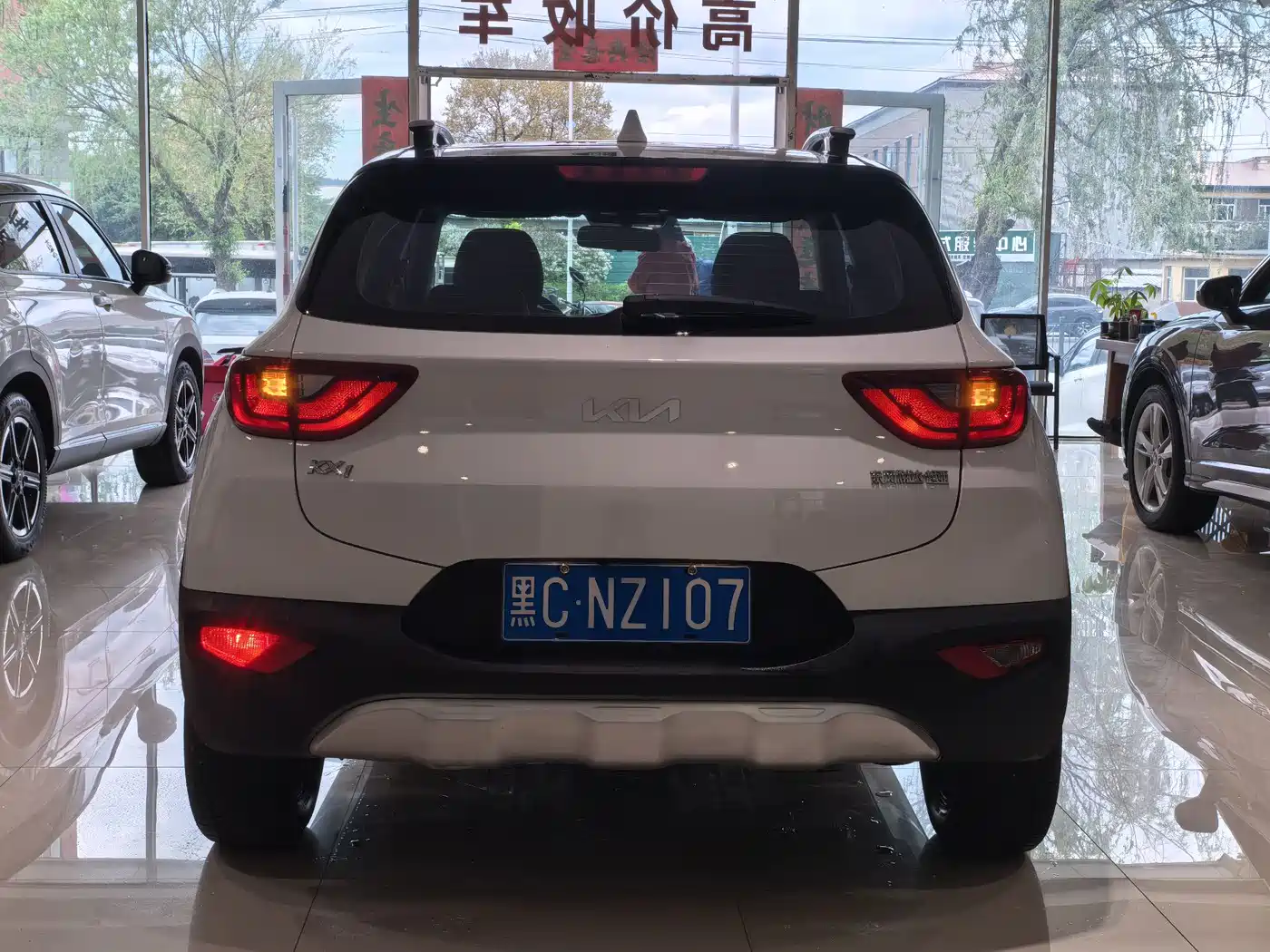 Kia KX1 2021 1.4L CVT Fun Sunroof Version фото 23