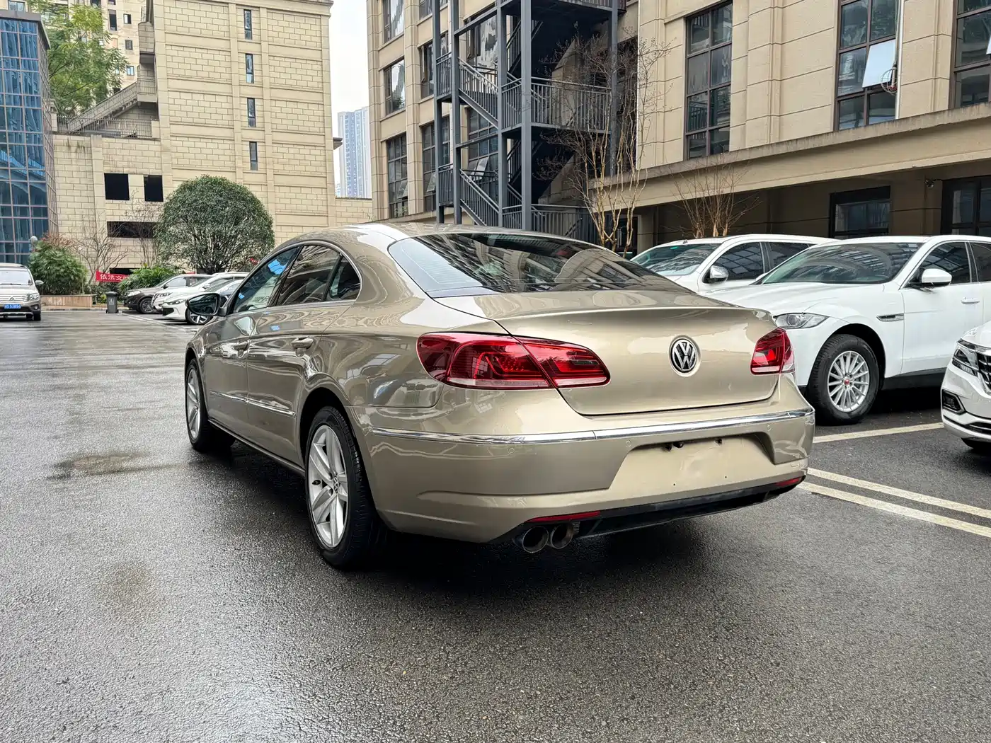 Volkswagen FAW-Volkswagen CC 2015 1.8TSI Premium фото 5