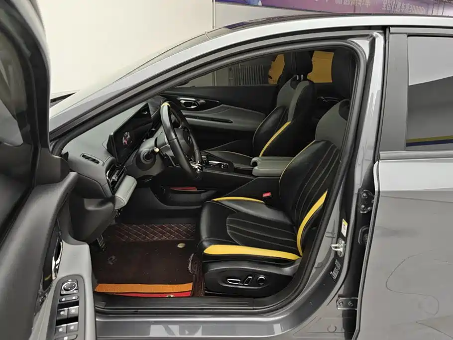 GAC Trumpchi Trumpchi Emkoo 2021 2021 270T DCT J16 Edition