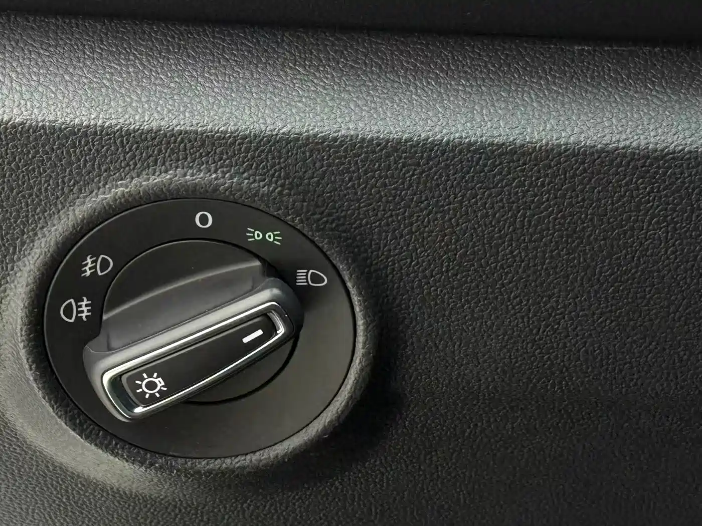 Volkswagen T-ROC 2022 280TSI DSG 2WD Comfort PLUS фото 17
