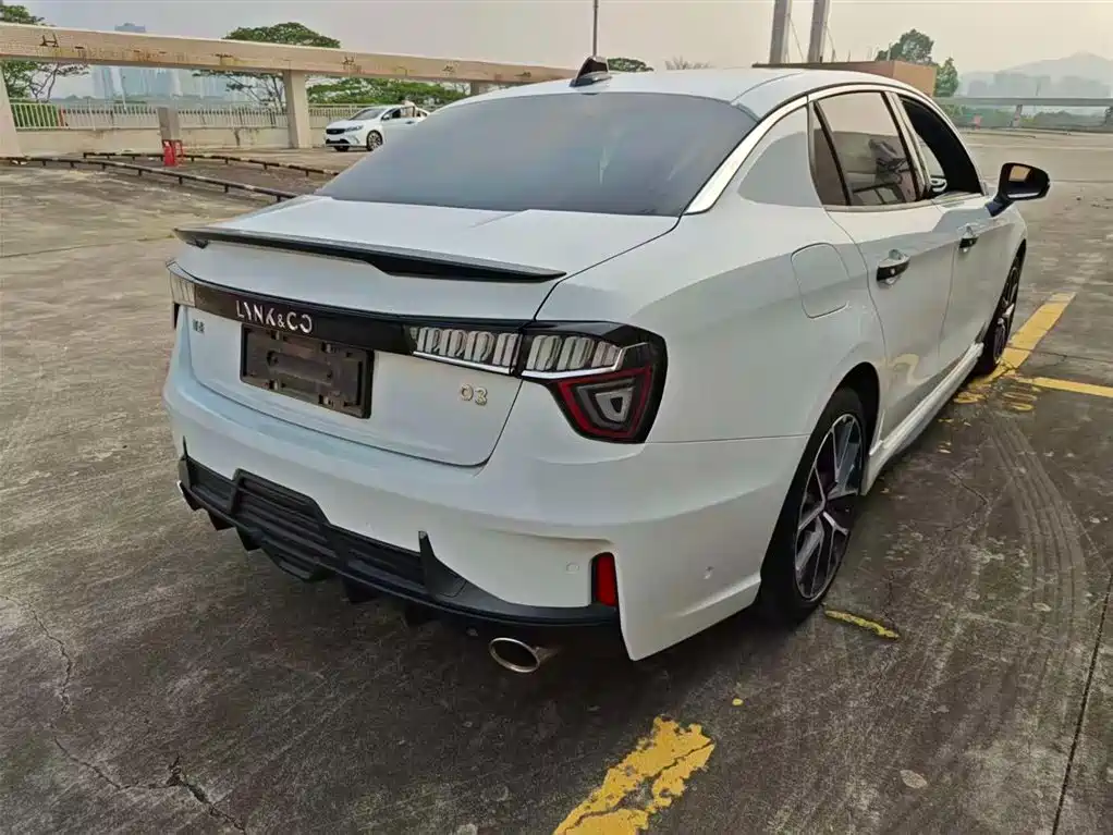 Lynk & Co 03 2020 1.5TD DCT Power Pro Edition фото 7