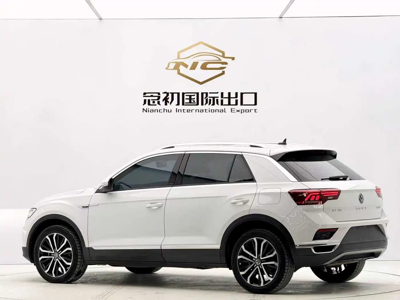 Volkswagen T-ROC 2022 280TSI DSG 2WD Comfort PLUS фото 6