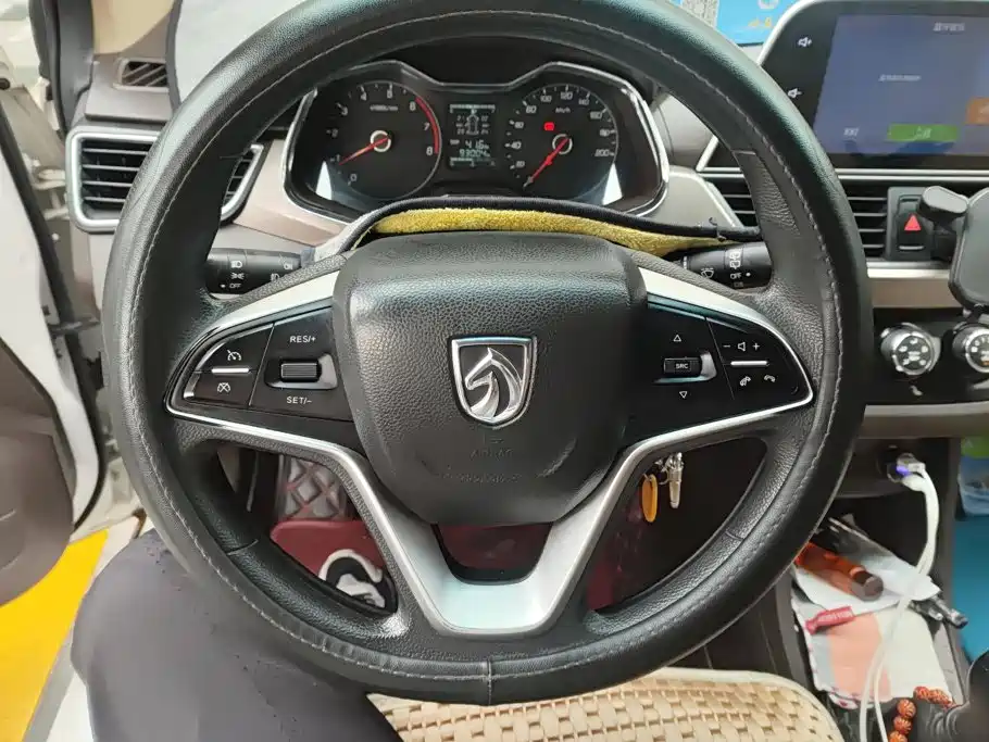 Baojun 310W 2019 2017 1.5L Manual Fashion China VI