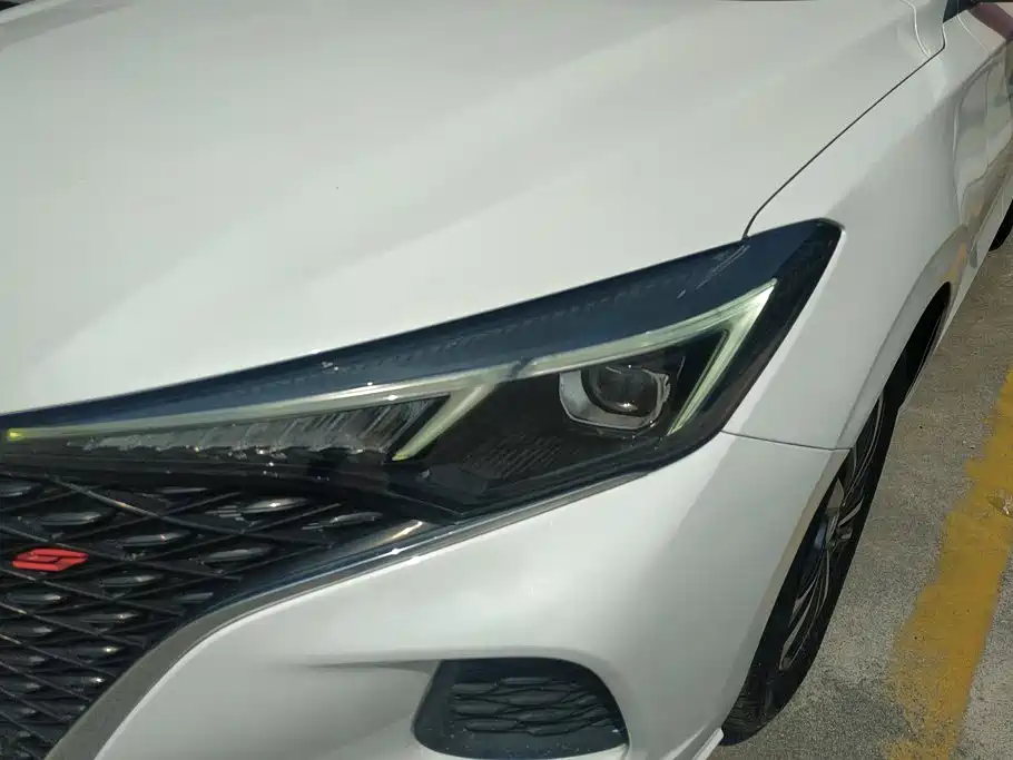 Фото 5 - Changan Eado