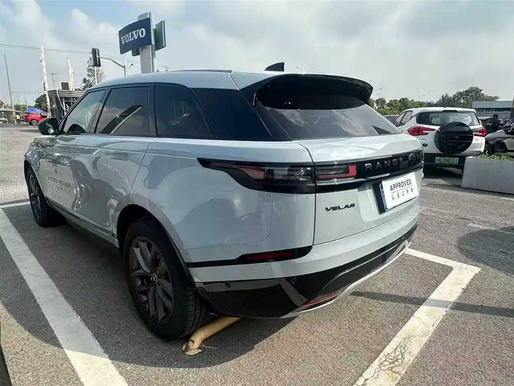 Фото 4 - Land Rover Range Rover Velar